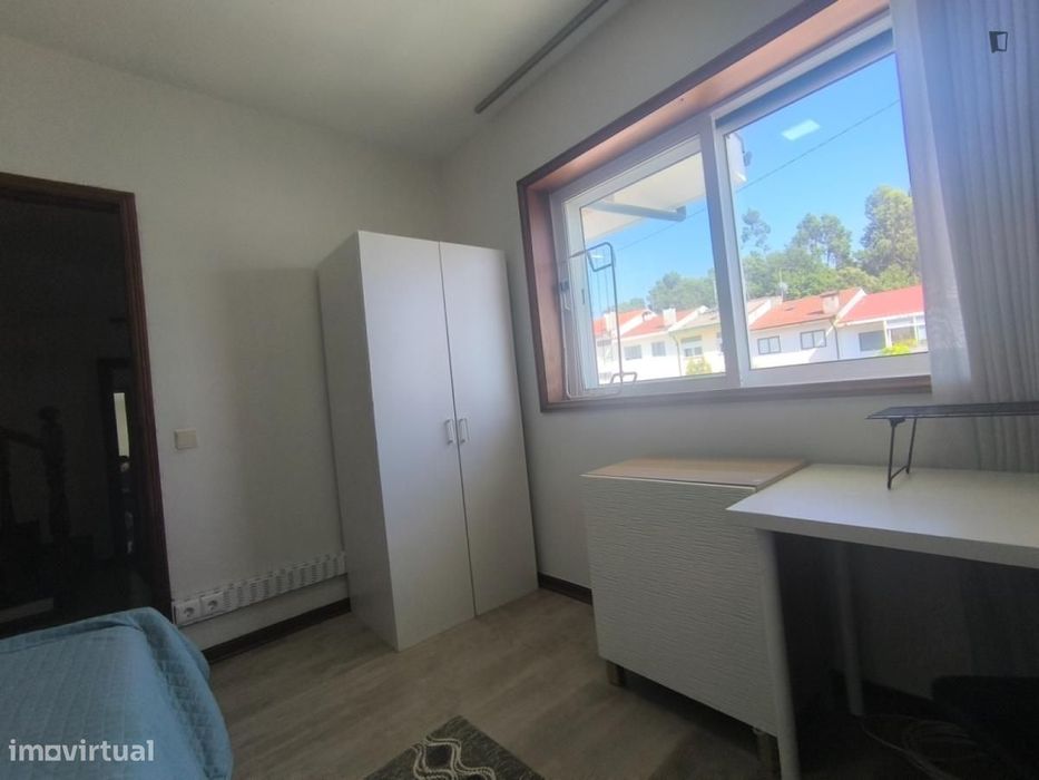 Quarto - localizado em Maia