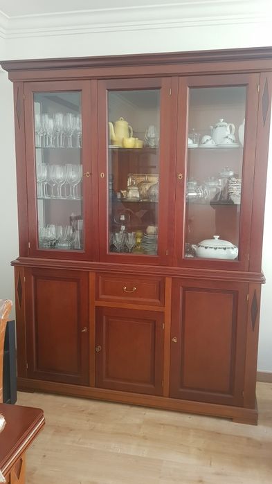 Louceiro em cerejeira mesa e 4 cadeiras completa