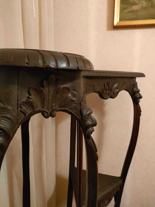 Mobília Centenária de Sala de Jantar