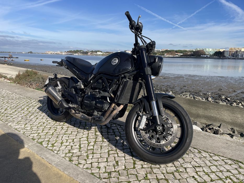 Benelli Leoncino 500