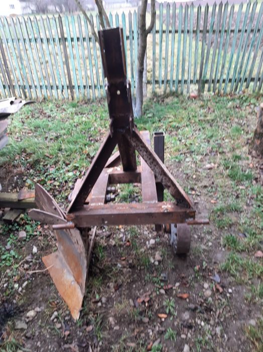 Продам плуг однокорпусний корпус від кіровця