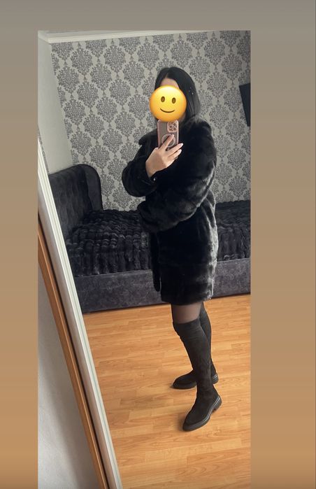 Продам норкову шубу