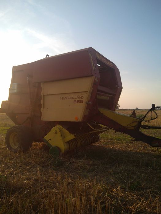 Prasa new holland 865 szeroki podberacz koła , siatka nowe łancuchy