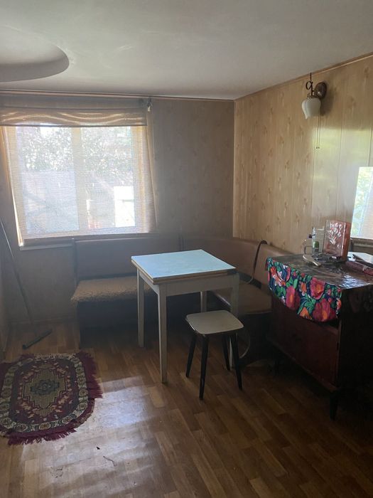 Продається хороший житловий будинок з господарськими спорудами