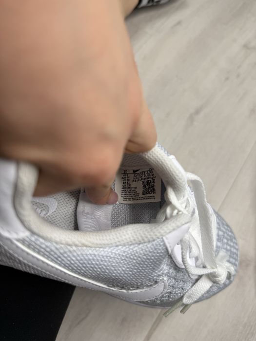 Оригінальні чоловічі кросівки NIKE AIR FORCE 1 FLYKNIT LOW 2.0 WHITE A
