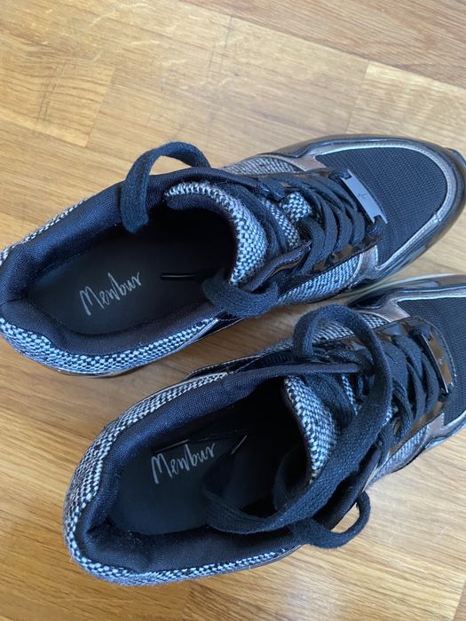 Sapatilhas com salto