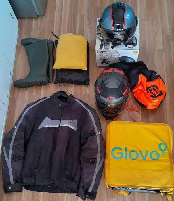 Vendo Scooter SYM 125cc e Roupas.