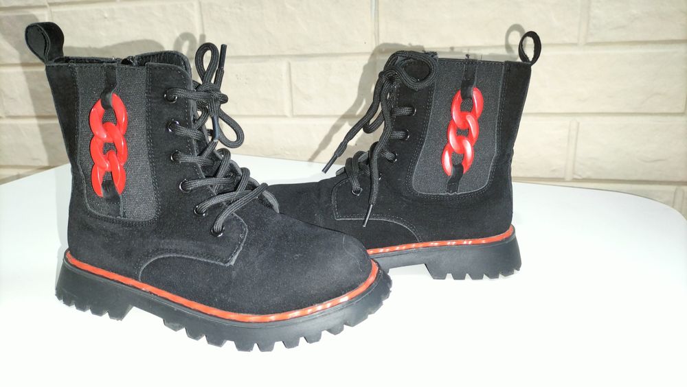 Ботинки на девочку