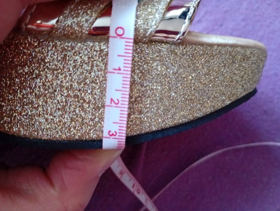 NOWE sandały złote na obcasie 41 (26cm)