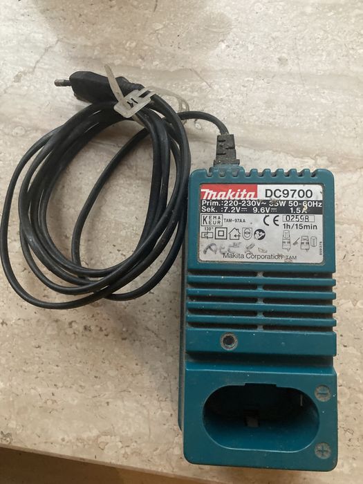 Ładowarka makita dc9700