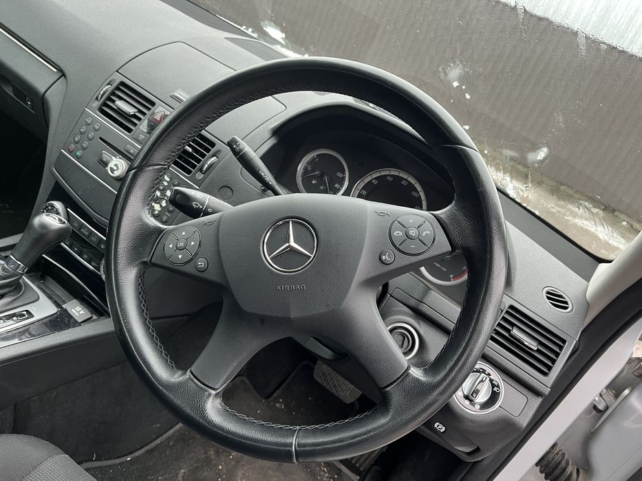 Розборка w204 мерседес шрот w204 C клас авторозборка mercedes w204