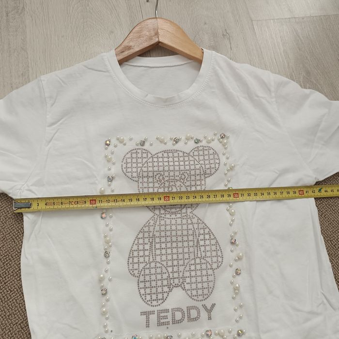 Koszulka, t-shirt biały, wzór miś, śnieżna biel, rozmiar uni - M