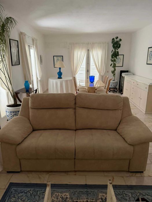 Sofá nobuck beje praticamente novo