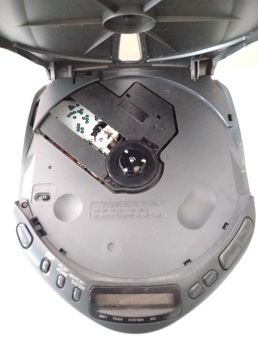 Sony D-E301 discman [uszkodzony]