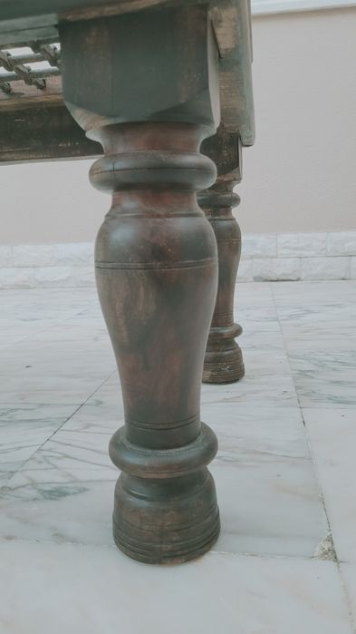 Mesa de centro com ferro forjado