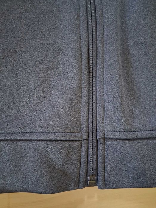 Rozpinana bluza Reebok z kapturem