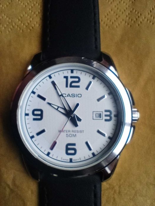 Zegarek klasyczny CASIO MTP-1314 Elegancki Wodoszczelny