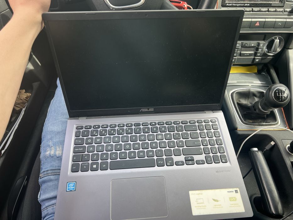 Vendo portatil Asus
