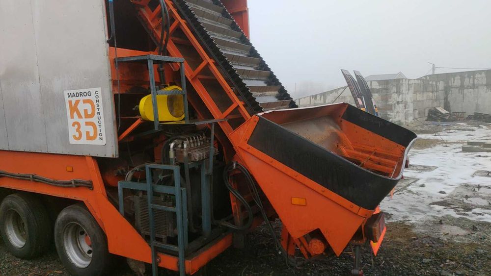 Продам дорожный комбайн Madrog KD3 2007 г.
