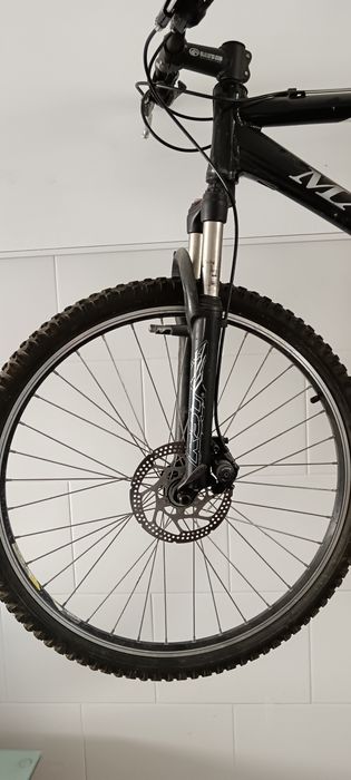 Bicicleta BTT roda 26 disco 3x8