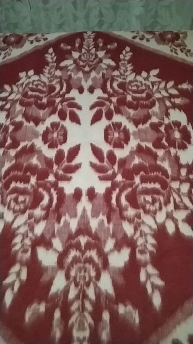 Новое качественное одеяло из шерсти ламы.