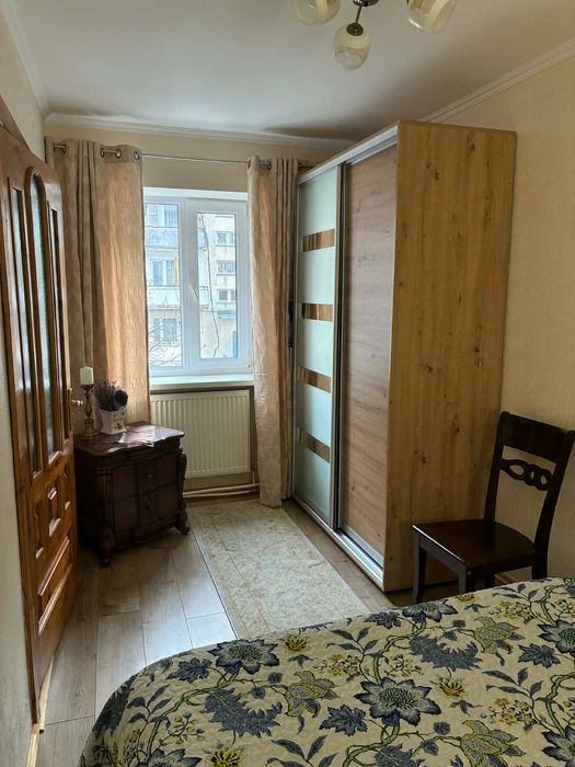 Квартира двокімнатна.