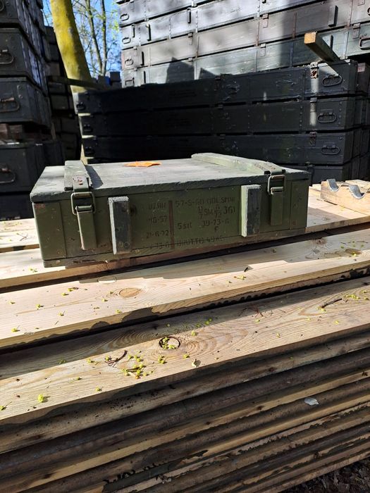 Skrzynia wojskowa drewniana