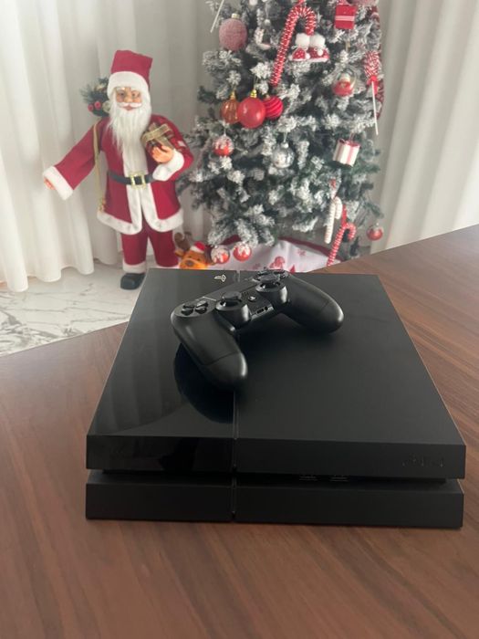 Playstation 4 com comando