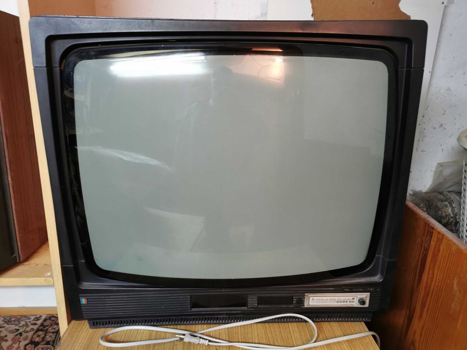 Telewizor Neptun 745