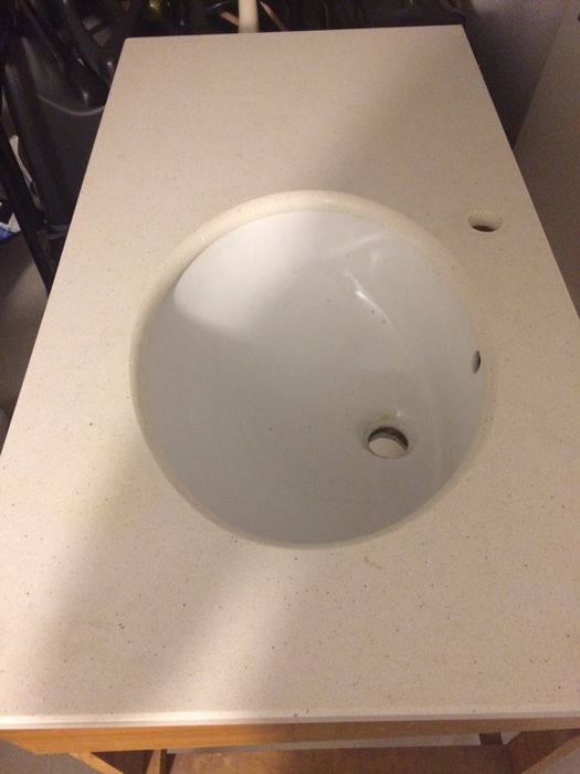 Lavatorio embutido com pedra silestone wc