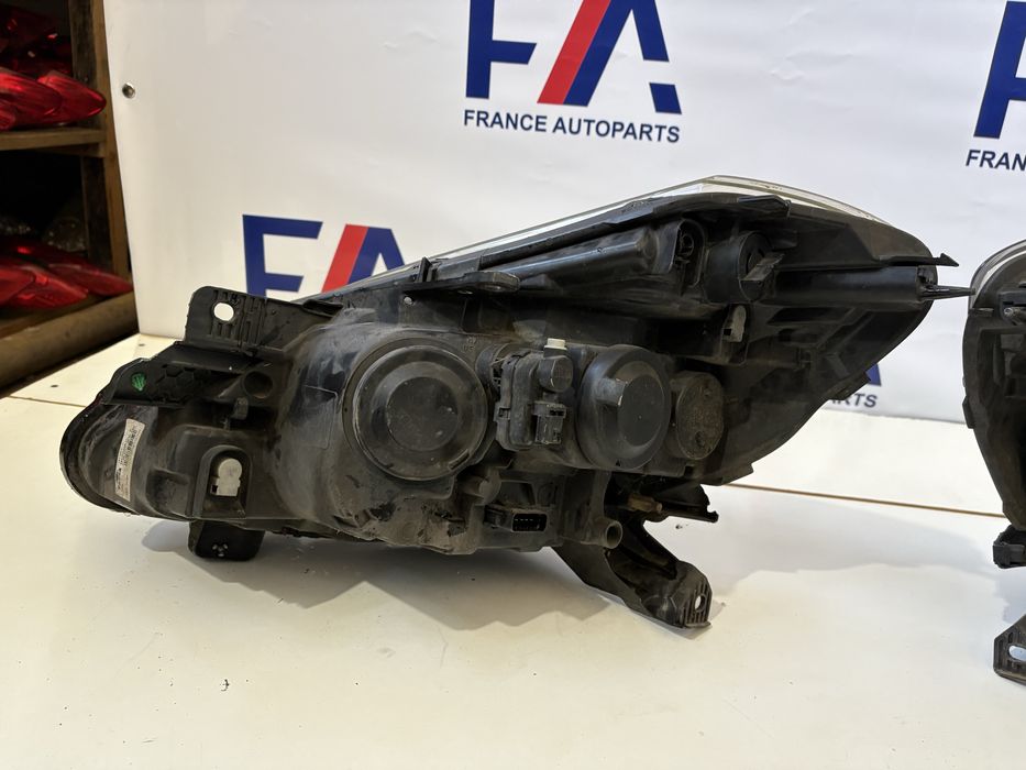Фара передня Renault Klio 3 Рено Кліо