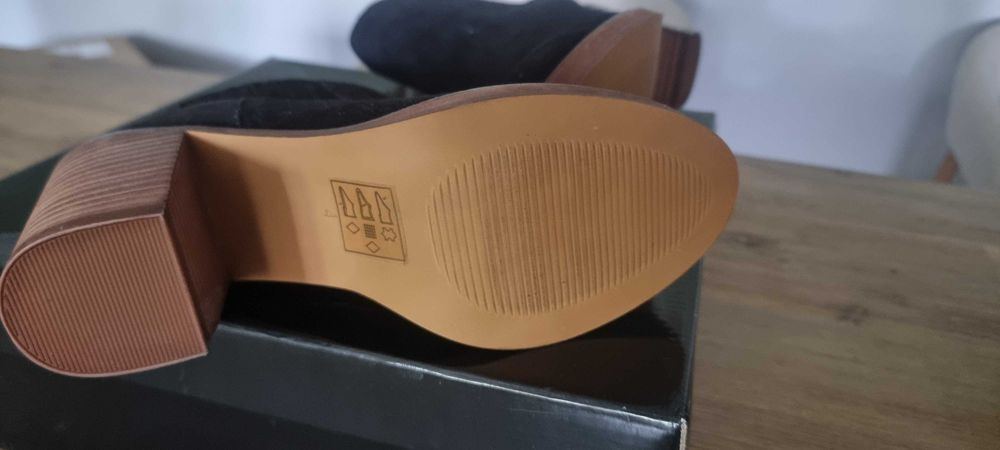 Buty i sweter zestaw