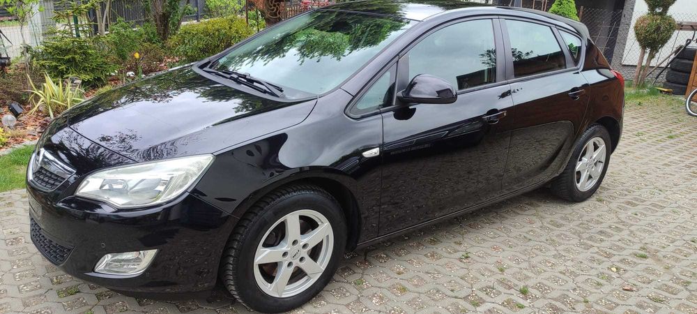 Opel Astra J 1,7 diesel 2010