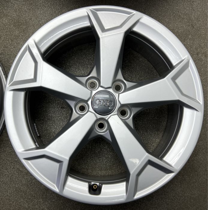 Диски 2020р R17 5 112 et38 J6.5 Оригінал Audi Q3 karoq a4 ауді