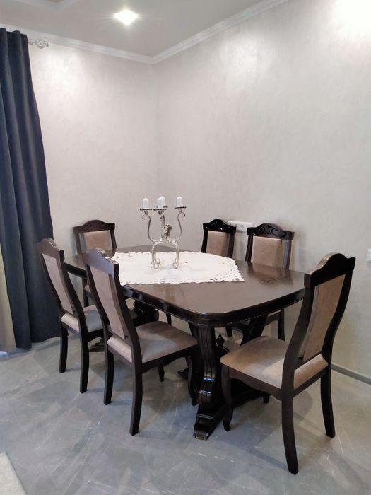 Дерев'яний стілець.Стілець у вітальню.Стул.Крісло.Стілець з дерева