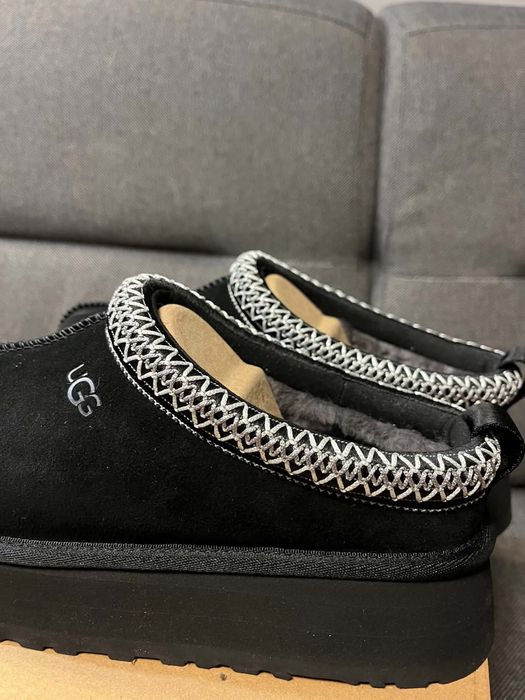 UGG Taz II Black