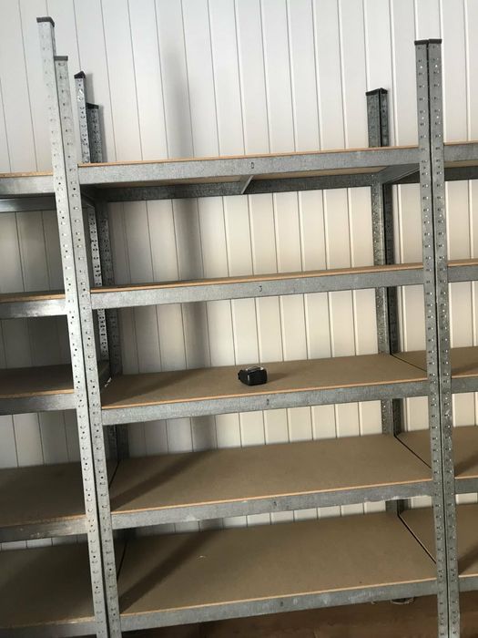 Стелажі (алюмінієві)