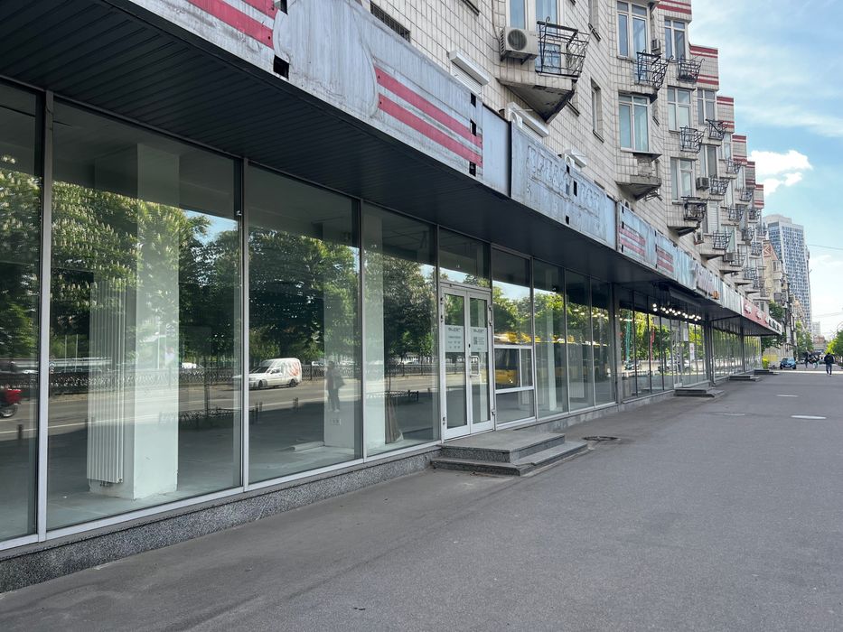 Оренда торгового приміщення 180м2, центр, цирк