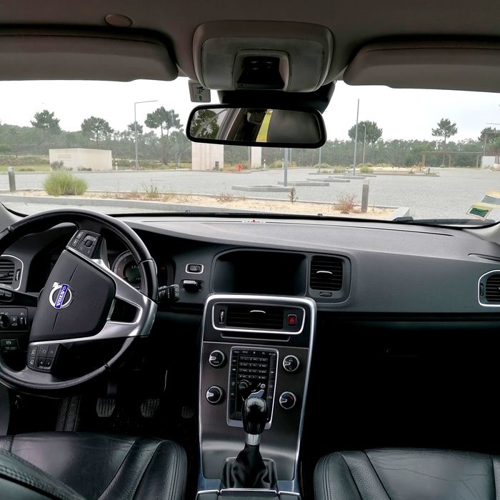 Volvo v60 ano 2012