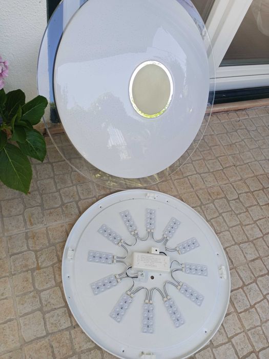 Lampada redonda tecto quarto, sala, cozinha com LED Marca INSPIRE 45 W