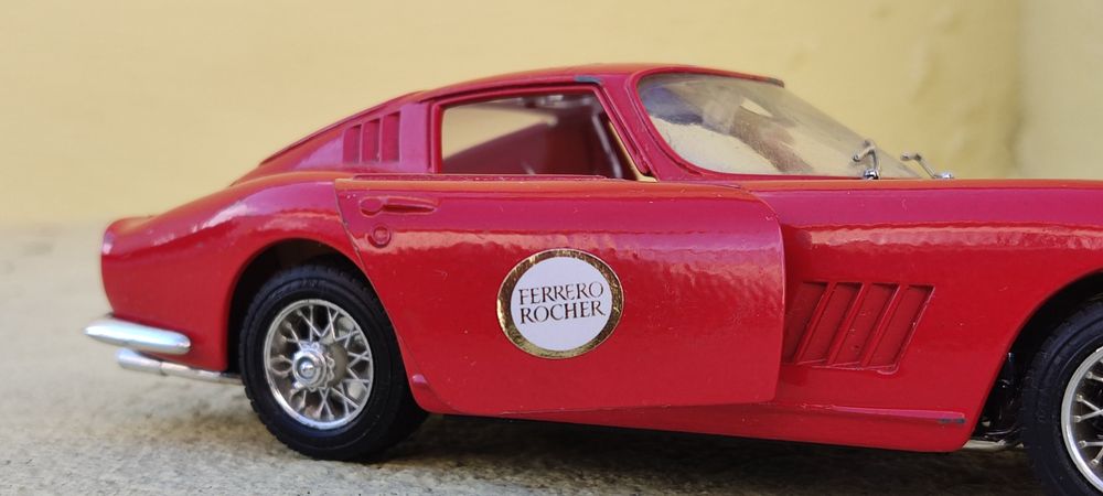 Rara Ferrari Ferrero Rocher edition