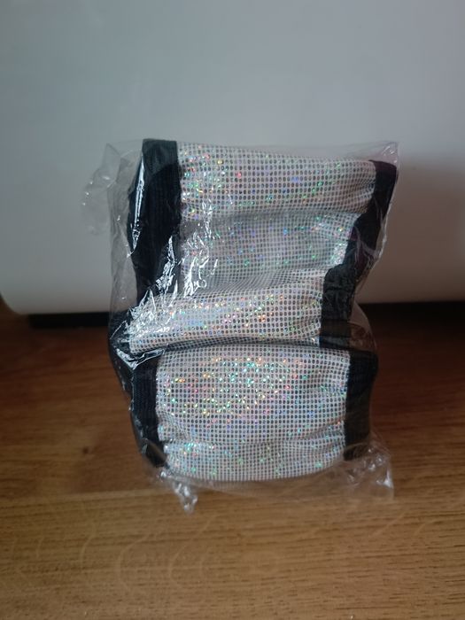Etui pokrowiec na kierownicę do samochodu