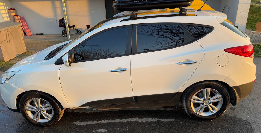 Hyundai ix35 4WD (G4KD)