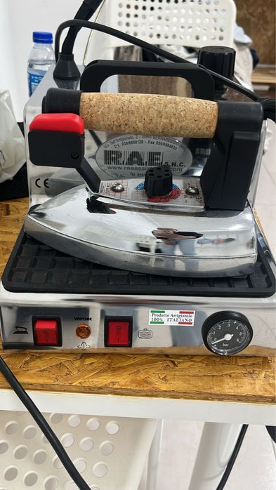 Ferro com caldeira profisional (STIRO RAE)
