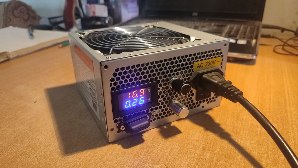 Зарядное устройство для авто.