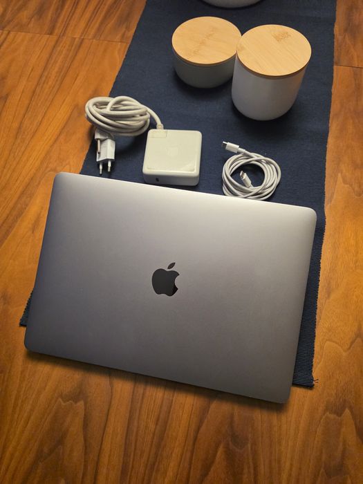 MacBook Pro 2017 8GB 256GB, 2015 8GB 1TB, 2012, Retina. Troca/retoma