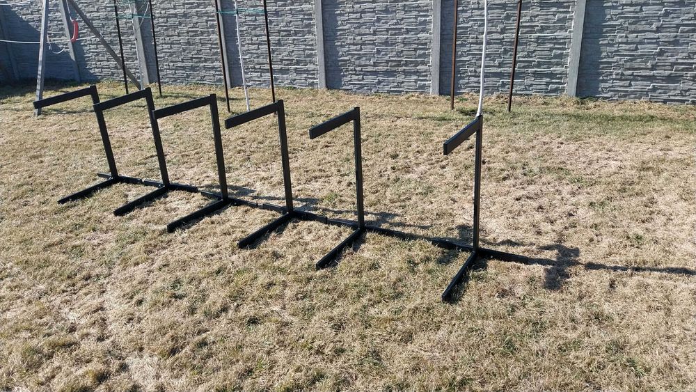 stojaki do zbrojenia, kręcenia belek (koziołki)