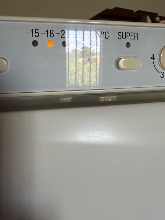 Congelador vertical Miele