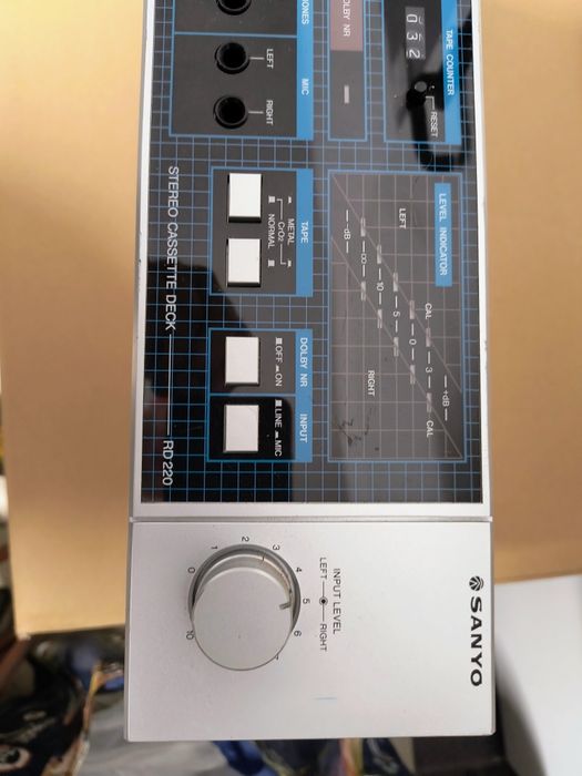 Sanyo RD220 magnetofon