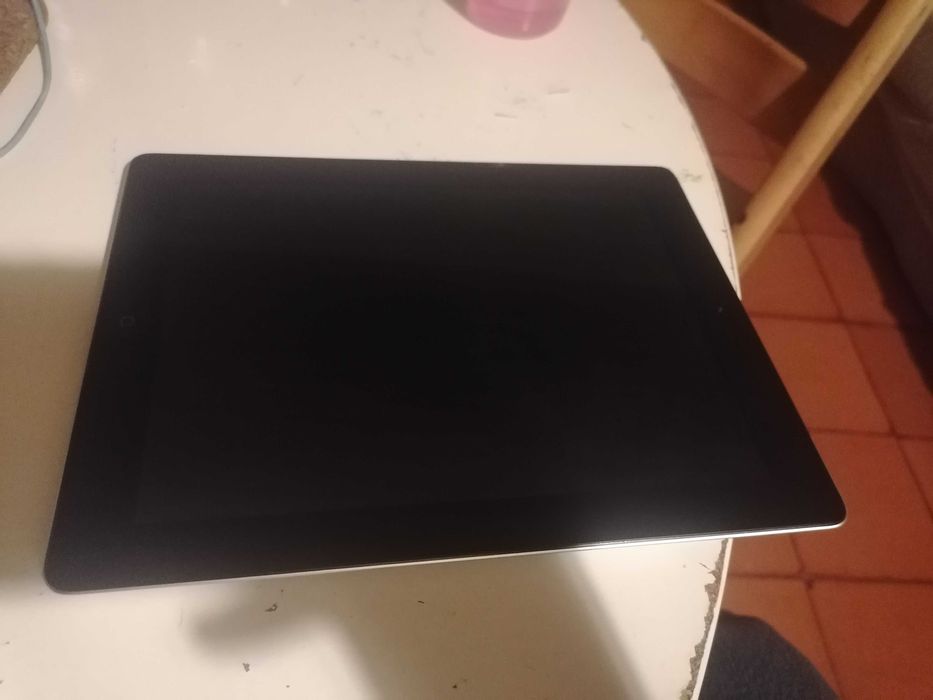 IPad 64gb com Carregador
